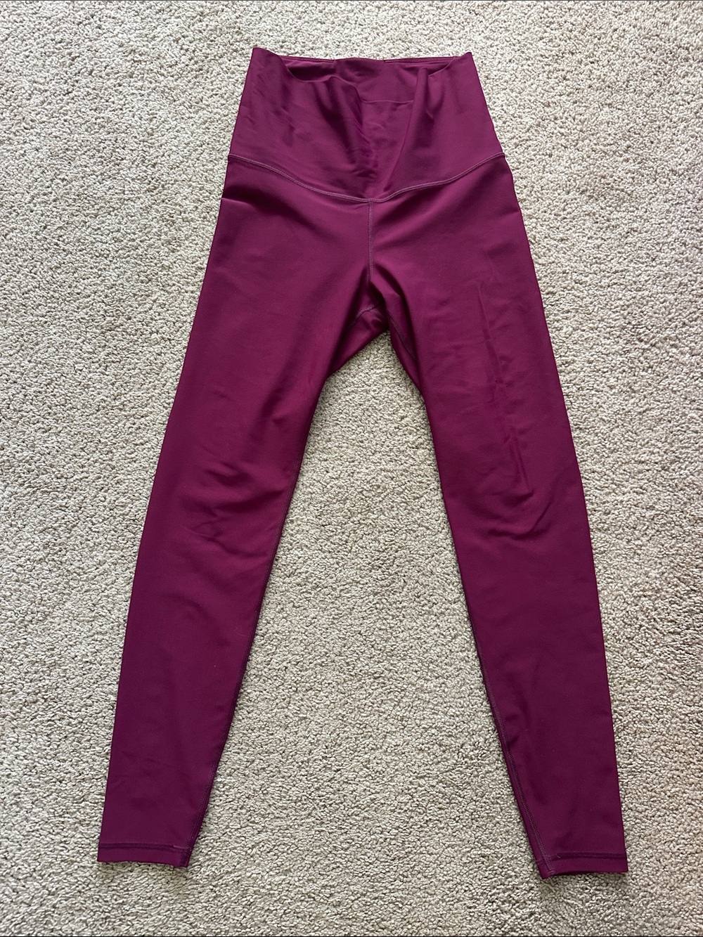 Old Navy Active Extra High-Rise Leggings in Plum